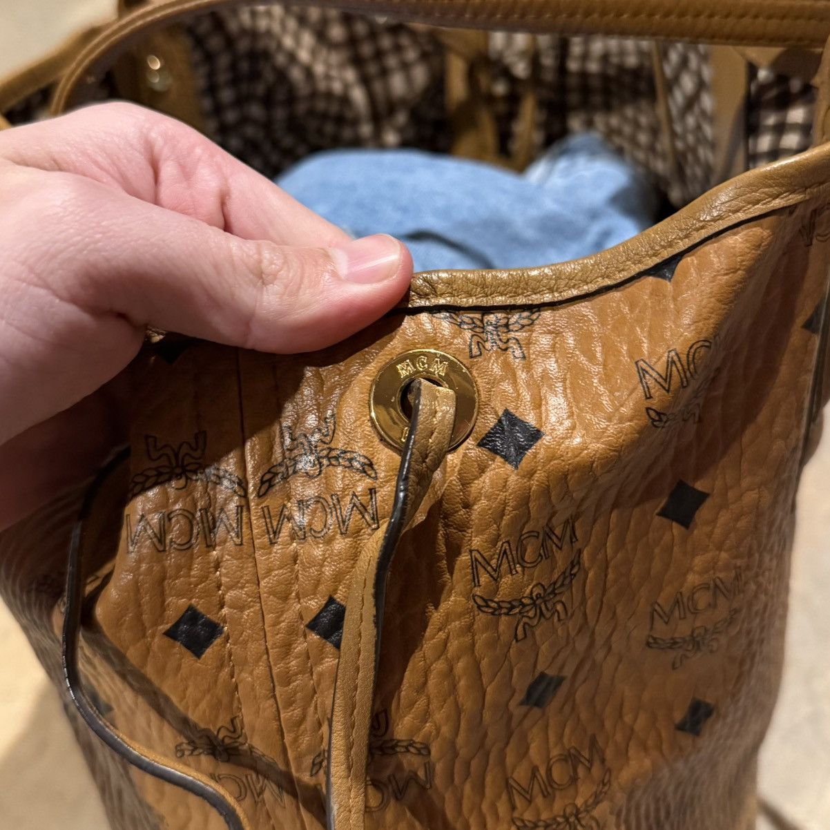 MCM MCM Visetos Liz Reversible Shopper Tote Cognac Medium Size ONE SIZE - 11 Thumbnail
