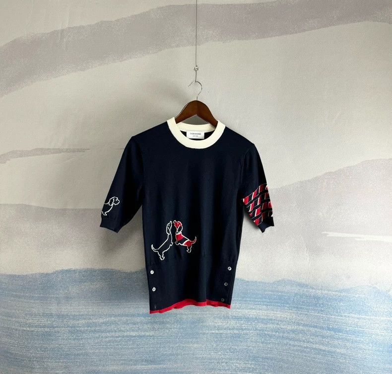 Thom Browne Thom Browne Short sleeves with a blue puppy pattern Size US S / EU 44-46 / 1 - 1 Thumbnail