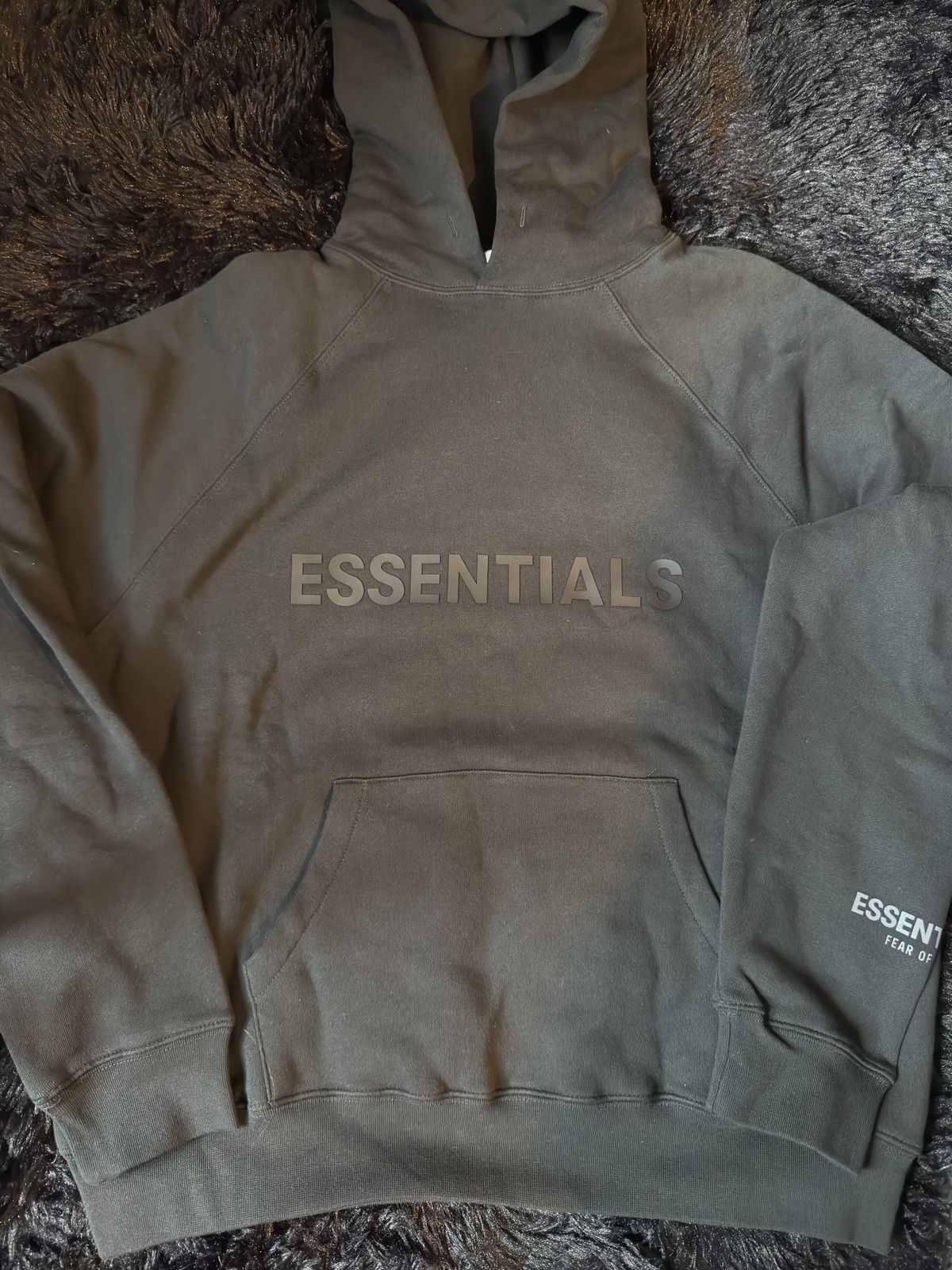 Essentials × Fear of God SS20 Essentials Applique Hoodie Size US S / EU 44-46 / 1 - 1 Thumbnail