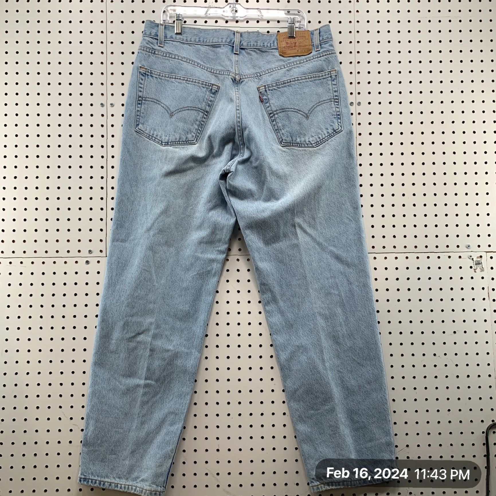 Levi's VINTAGE Levi's 550 Light Wash Denim Jeans 36x31 Relaxed Fit Blue Mens Size US 36 / EU 52 - 6 Thumbnail