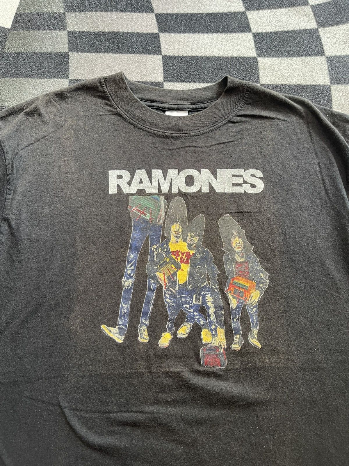 Band Tees VINTAGE RAMONES Art Graphic T-Shirt 90s/Y2K Punk Rock Tee Size US M / EU 48-50 / 2 - 2 Thumbnail