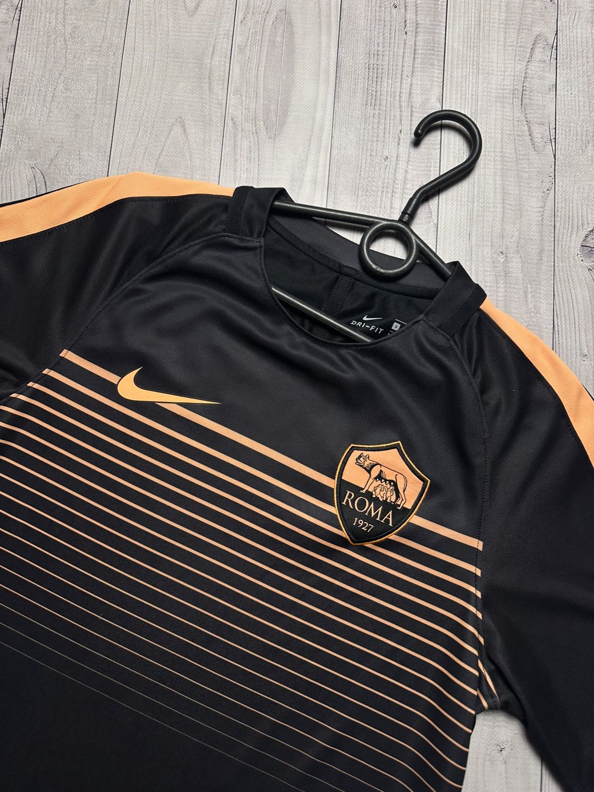 Nike Nike AS Roma soccer jersey size S logo Size US S / EU 44-46 / 1 - 2 Thumbnail