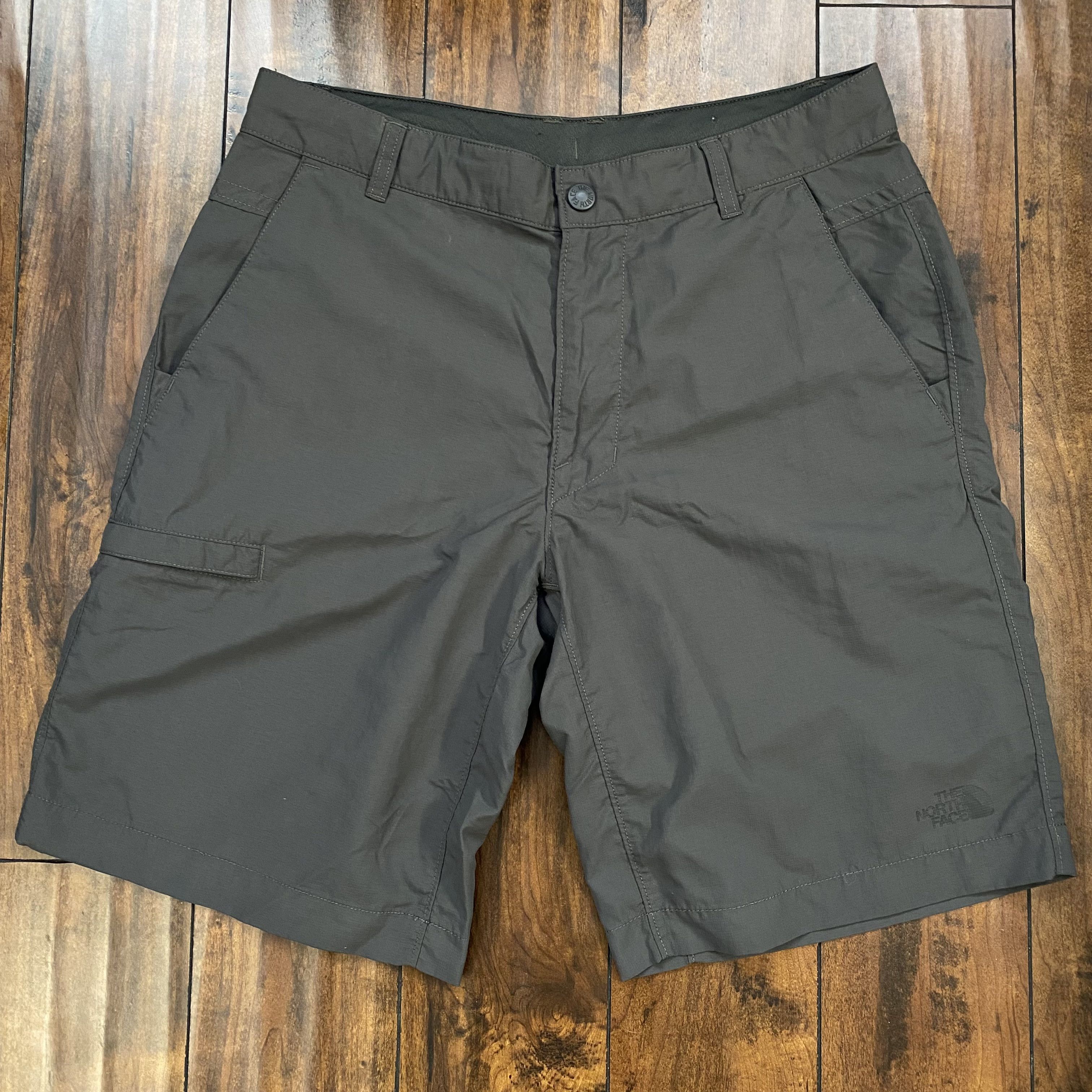 The North Face TNF Quick Dry Nylon Shorts Size US 32 / EU 48 - 1 Thumbnail