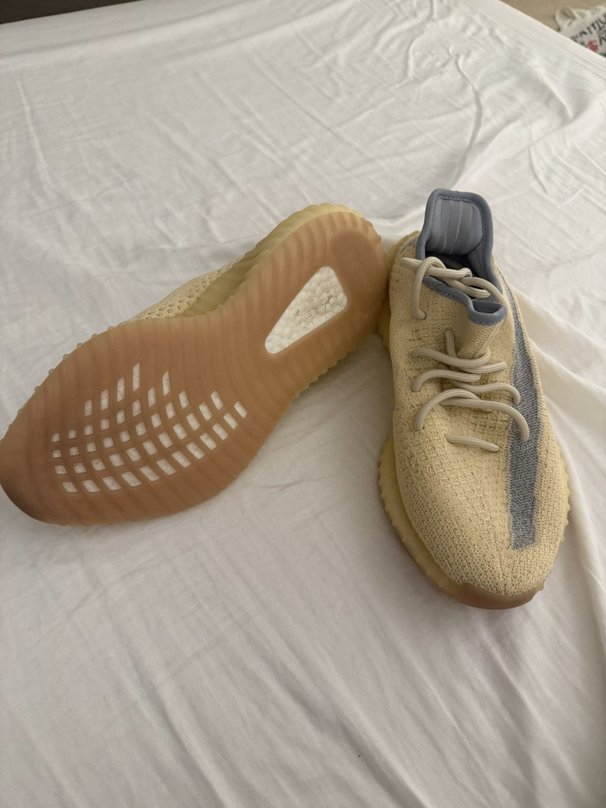 Yeezy Adidas Yeezy Boost 350 V2 Size US 8.5 / IT 38.5 - 4 Thumbnail