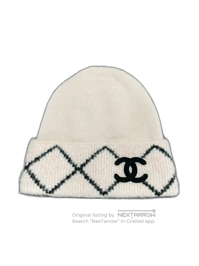 Chanel Pink Cashmere Knit Hat by Chanel. Size ONE SIZE - 1 Thumbnail