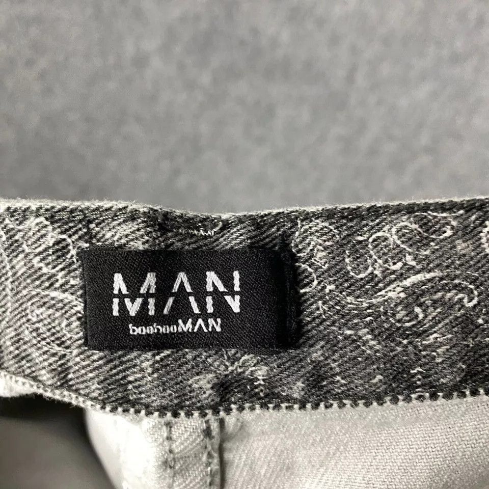 Boohoo Boohoo Man Jeans Men's 30 S Floral Gray Denim Button Fly Size US 30 / EU 46 - 8 Thumbnail