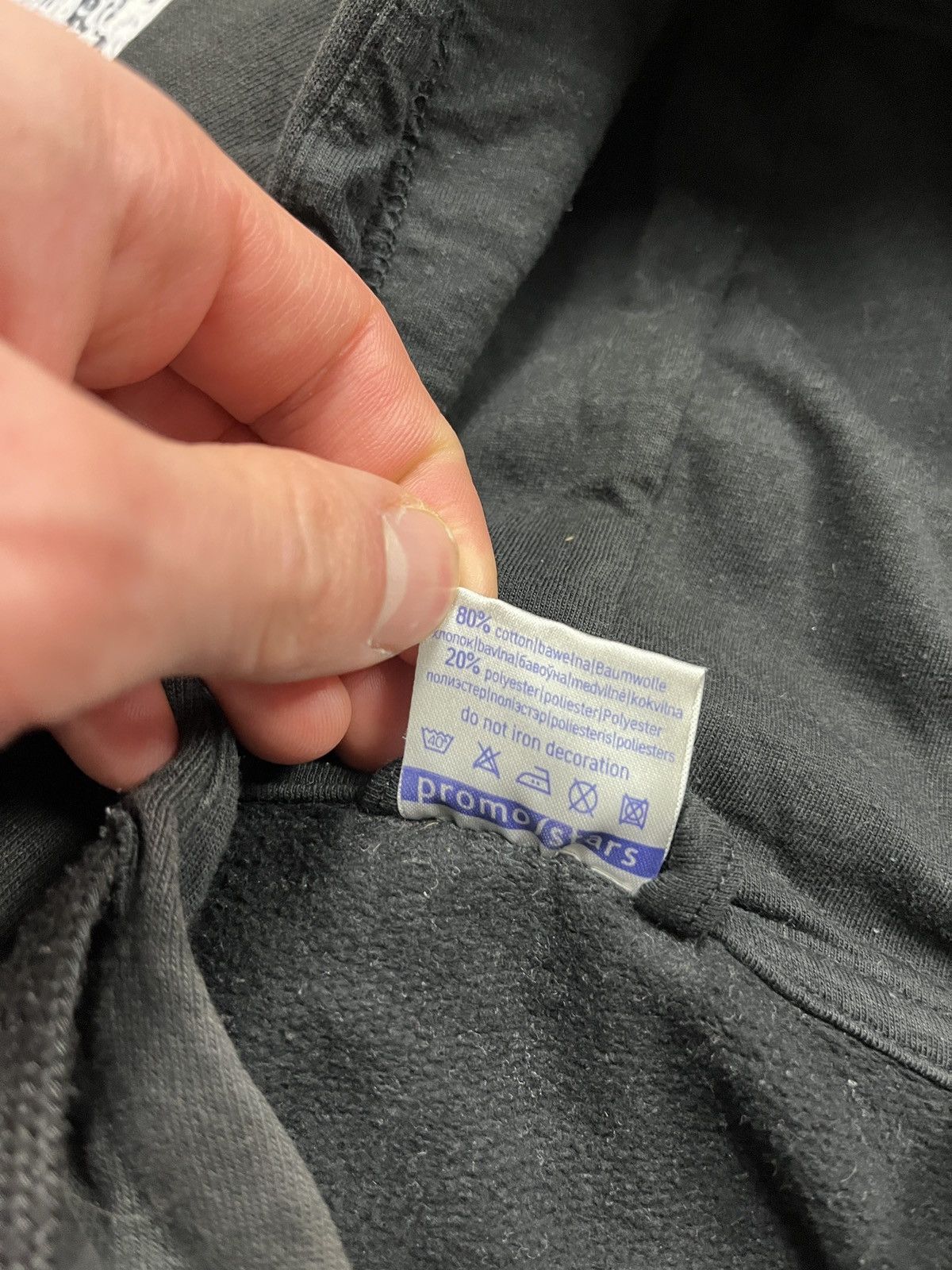 Japanese Brand Vintage Y2K Send Nudes Distressed Faded Humor Graphic Hoodie Size US S / EU 44-46 / 1 - 12 Thumbnail