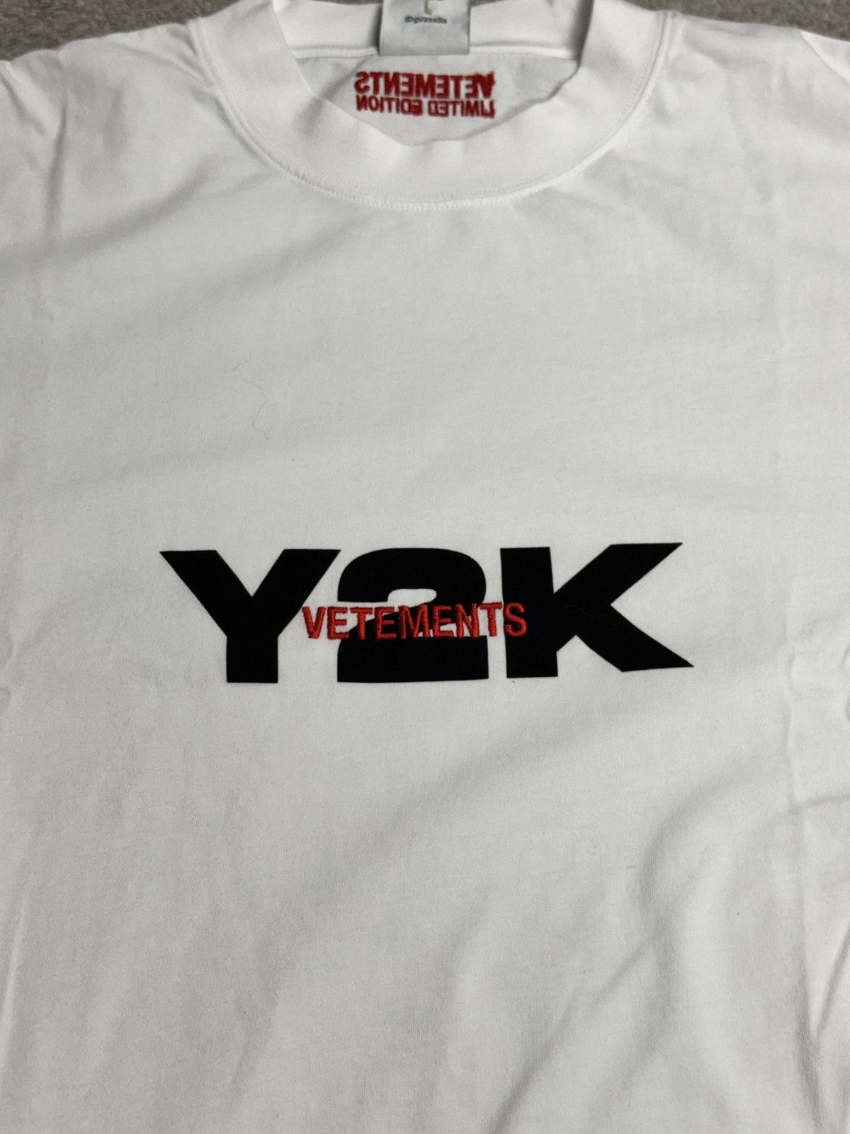 Vetements VETEMENTS Y2K-print cotton T-shirt Size US S / EU 44-46 / 1 - 3 Thumbnail