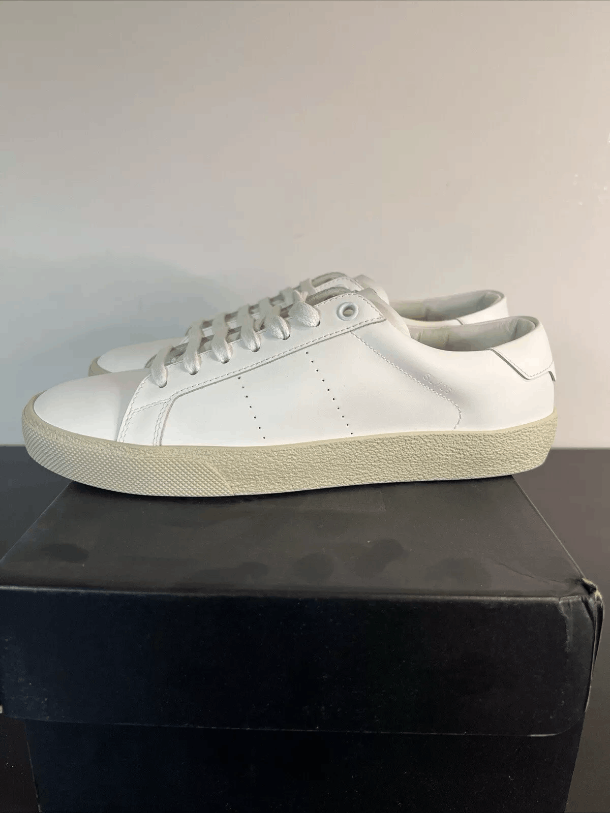 Yves Saint Laurent Saint Laurent Court Classic SL/06 Sneakers - Leather - White Size US 6 / IT 36 - 3 Thumbnail