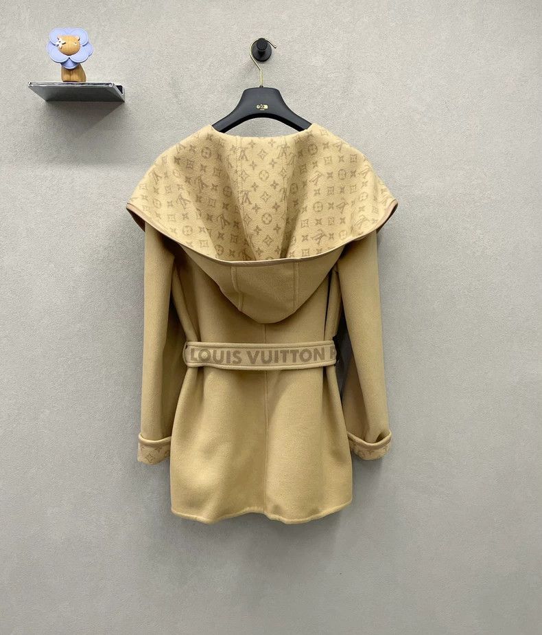 Louis Vuitton Louis Vuitton Camel Short Full Print Coat 2503-Nextarrow Size XS / US 0-2 / IT 36-38 - 2 Thumbnail