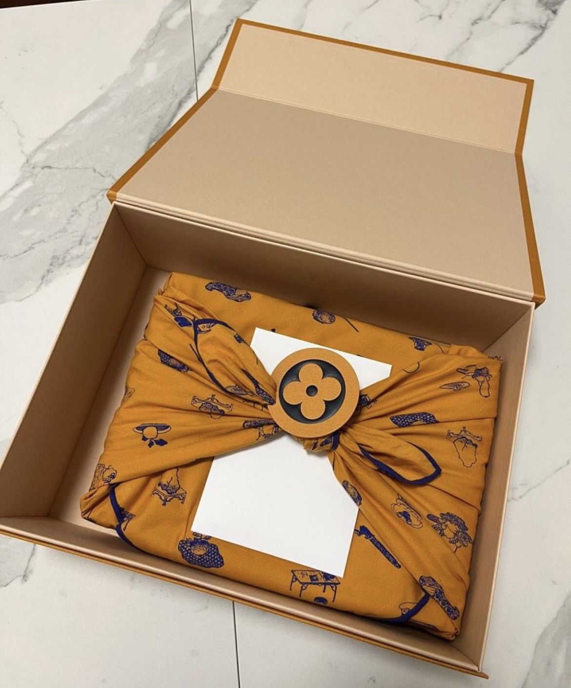 Louis Vuitton Brand new Louis Vuitton LV Chinese painting set wooden box Size ONE SIZE - 5 Thumbnail