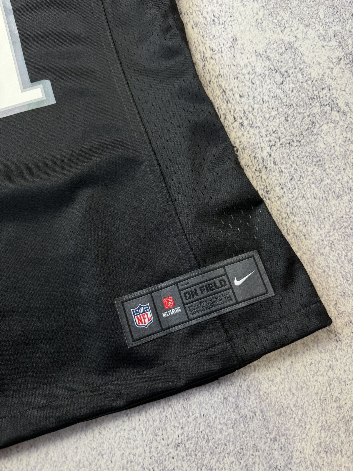 NFL Nike Eagles Carson Wentz #11 Football Jersey WOMEN MEDIUM Size M / US 6-8 / IT 42-44 - 13 Thumbnail
