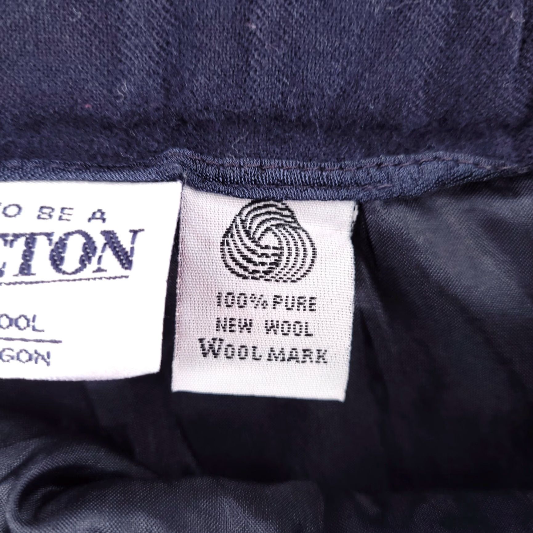 Pendleton Pendleton Navy Blue Wool Pencil Skirt Women's Large Knee Length USA Made Pencil Skirt Womens Wool Pendleton Navy Blue 90s USA Theme Size 36" / US 14 / IT 50 - 3 Thumbnail
