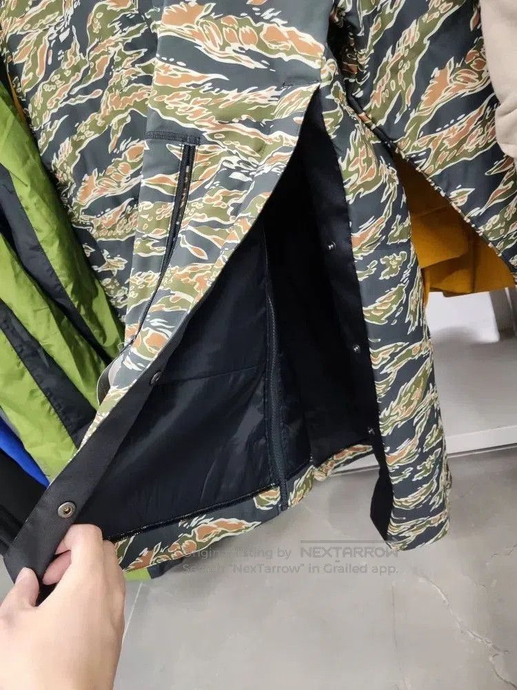 Under Armour Under Armour Men's Tiger Camo Puffer Jacket. Size US L / EU 52-54 / 3 - 3 Thumbnail