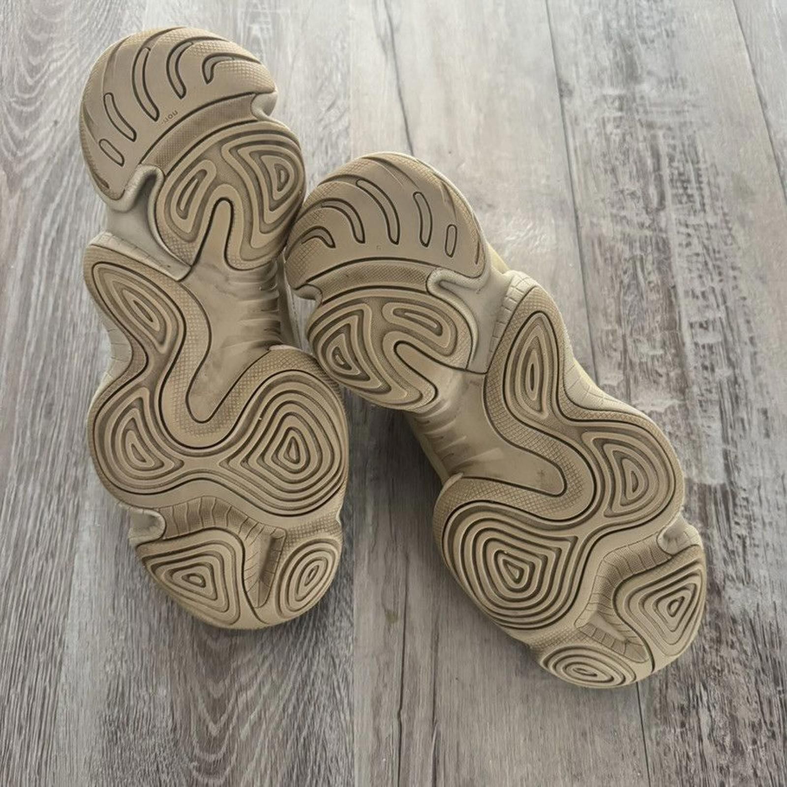 Adidas adidas • YEEZY 500 "Taupe Light" (9M) Size US 9 / EU 42 - 5 Thumbnail