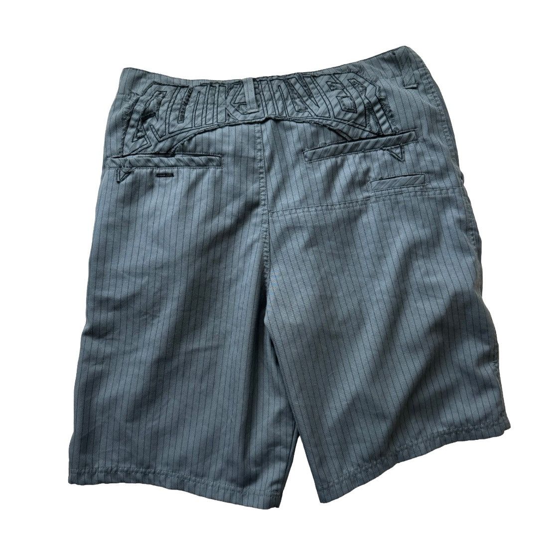 Quiksilver Quicksilver size 34 Grey striped shorts cyber y2k Size US 34 / EU 50 - 3 Thumbnail