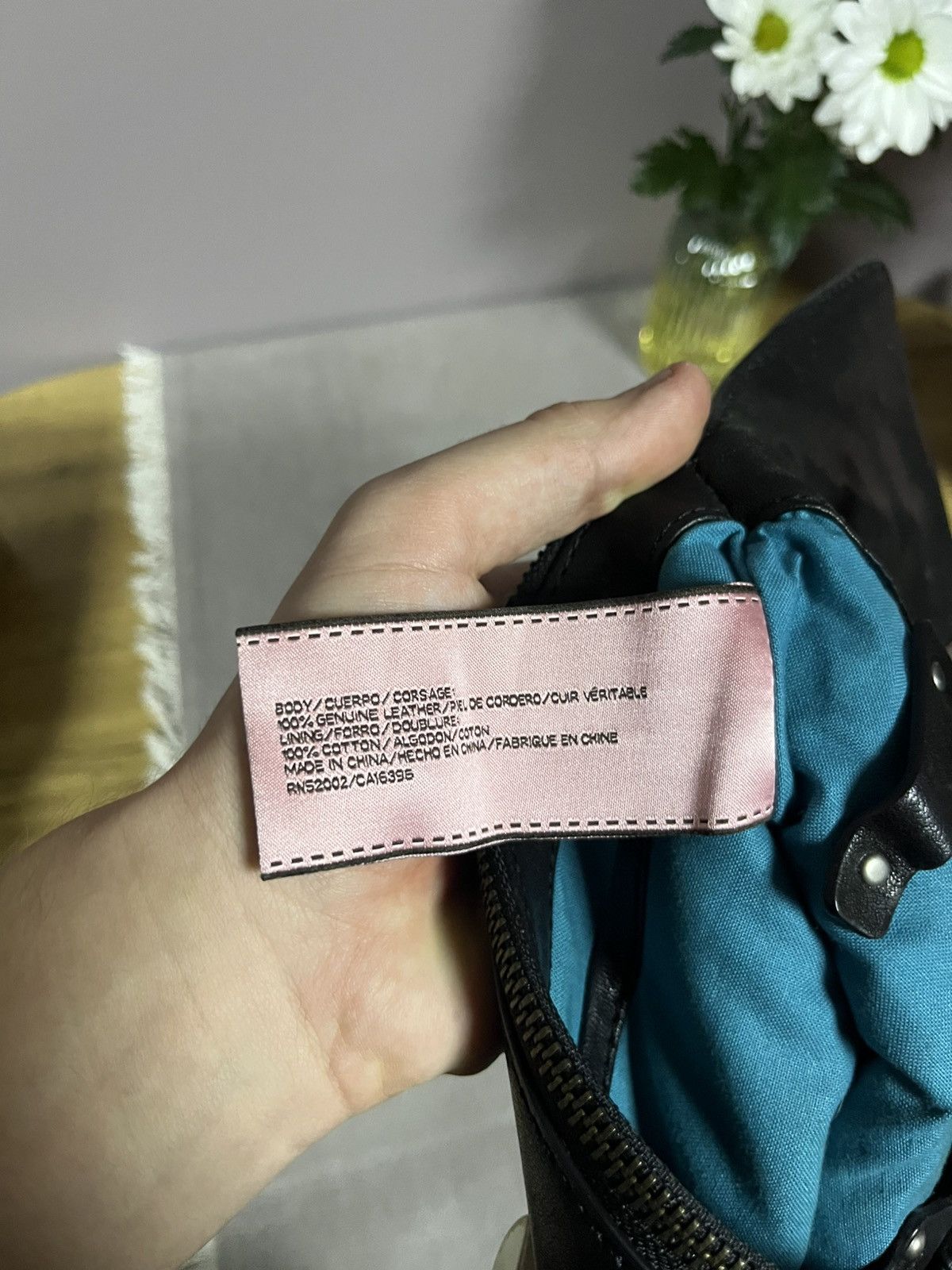 Juicy Couture RARE Glamour Juicy Couture Leather Avant Garde Handle Bag Size ONE SIZE - 7 Thumbnail