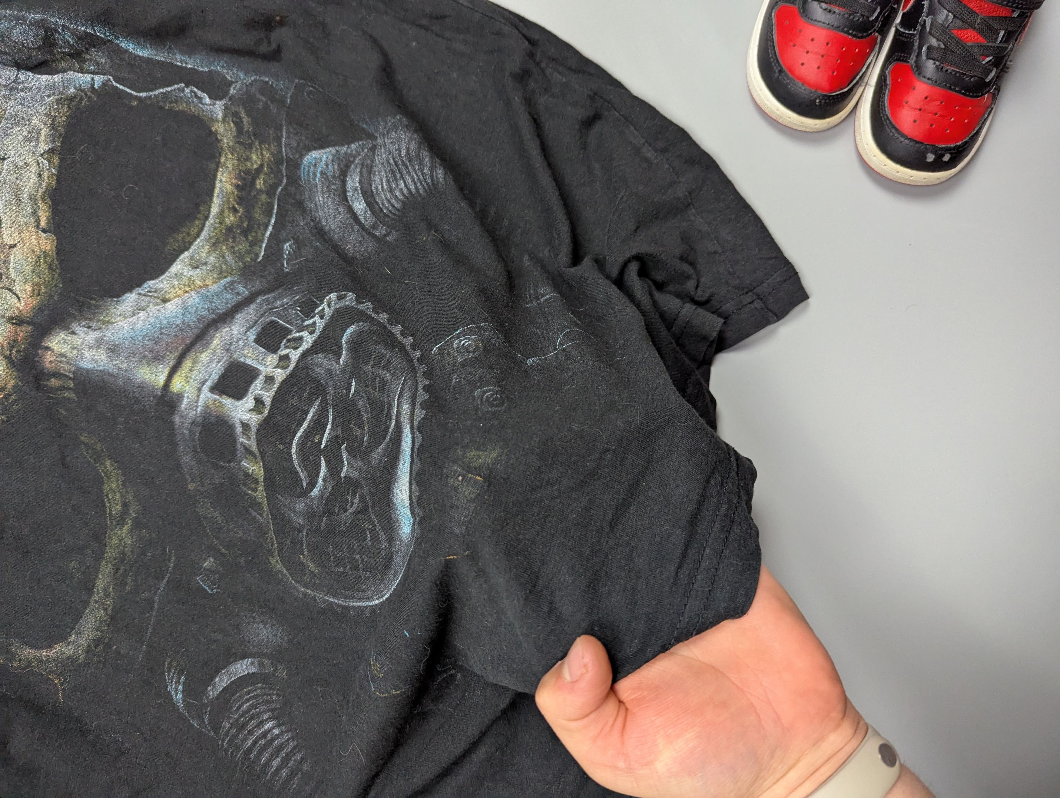Band Tees Y2K Spiral Skull Gas Mask T-Shirt Grunge Retro Vintage Tee Size US XXL / EU 58 / 5 - 4 Thumbnail