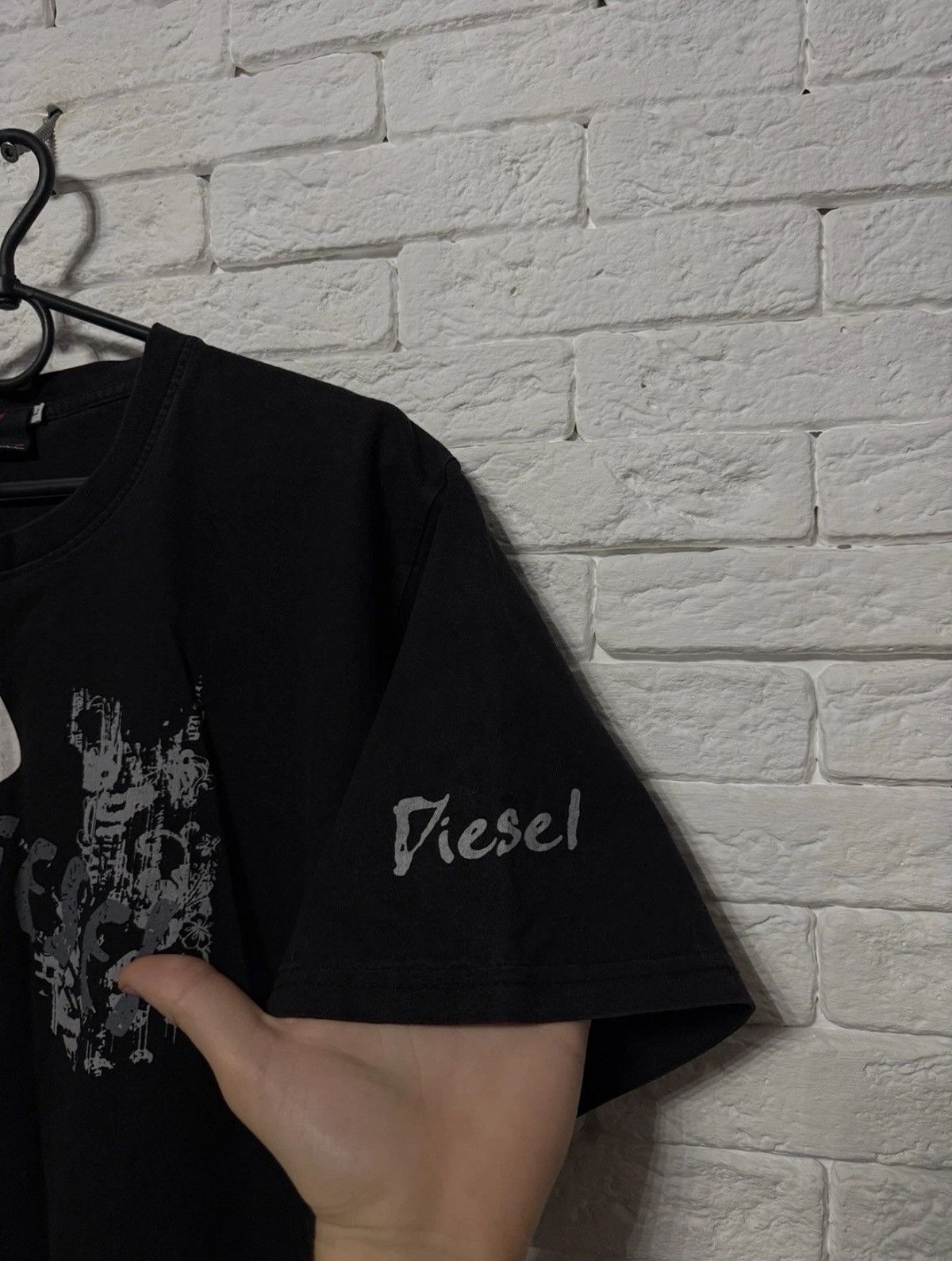Diesel Vintage Diesel Y2K T-shirt Huge Logo Tee Sz L Size US L / EU 52-54 / 3 - 4 Thumbnail