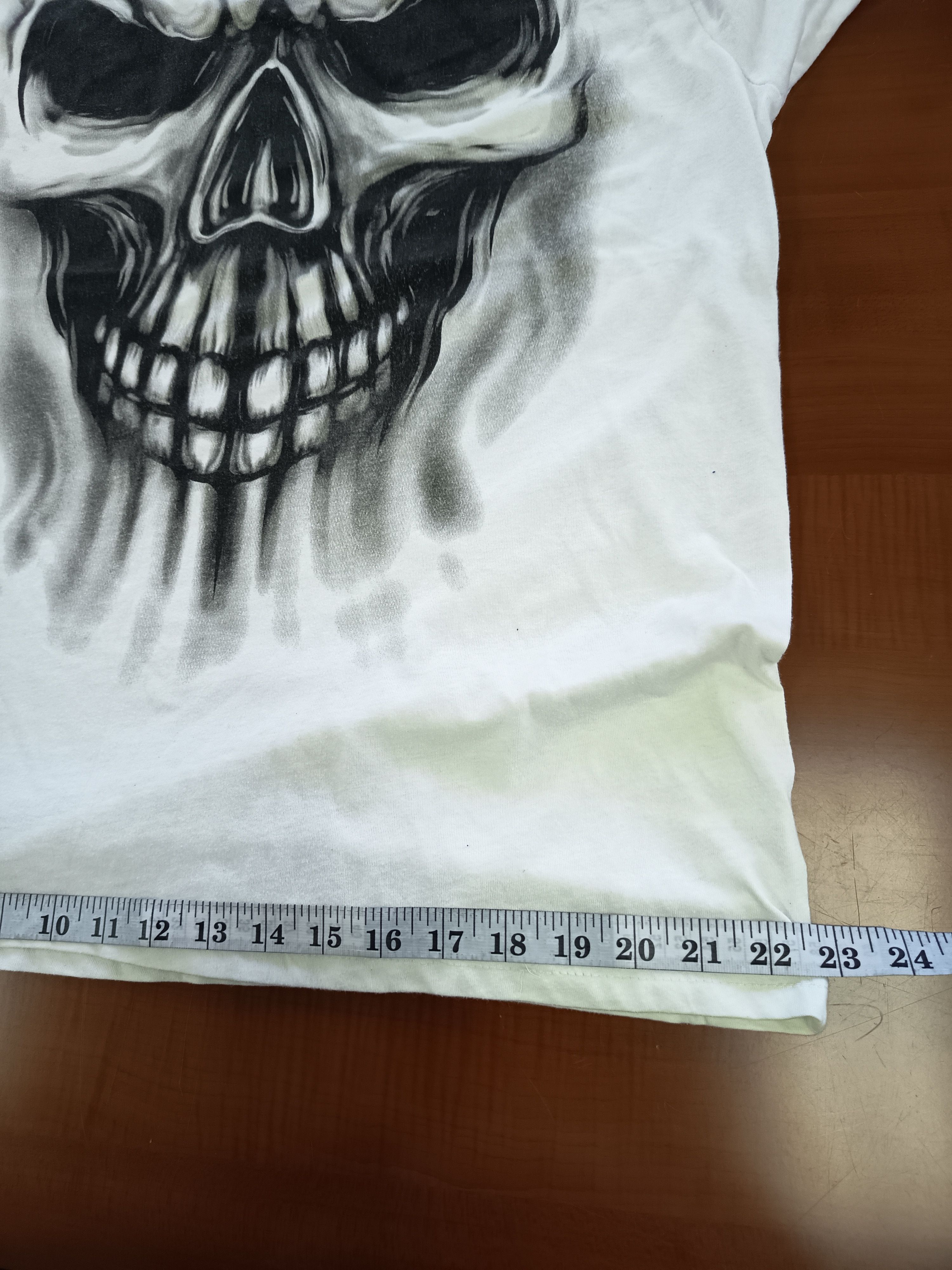 Japanese Brand Halloween Skull Tshirt Size US XL / EU 56 / 4 - 16 Thumbnail