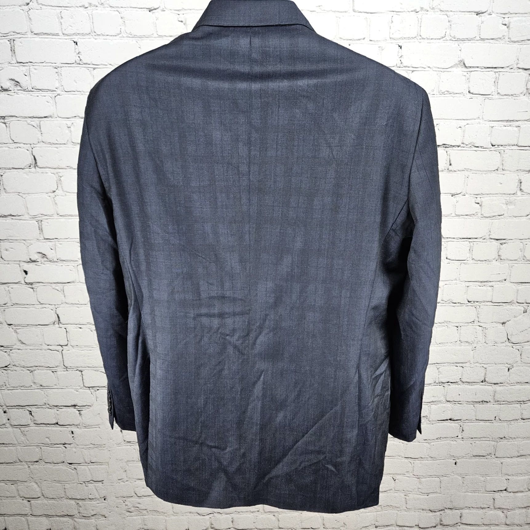 Jos. A. Bank Jos A Bank Reserve Navy 100% Wool Savile Tailored Fit Peak Blazer Sport Coat 41R Size 42R - 2 Thumbnail