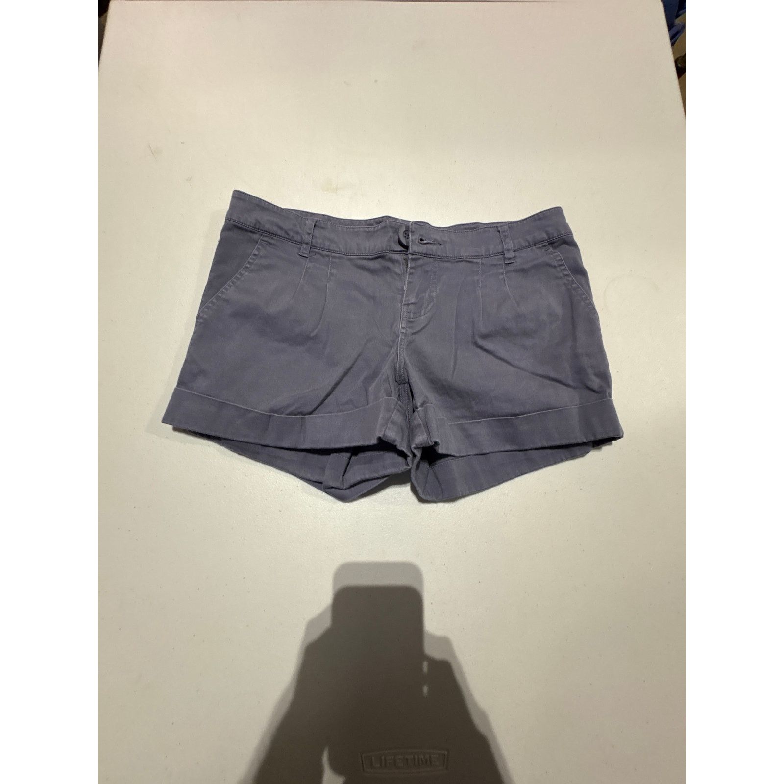 Forever 21 Forever Twenty One Women’s Medium Gray Cuffed Shorts Casual Size 28" / US 6 / IT 42 - 2 Thumbnail