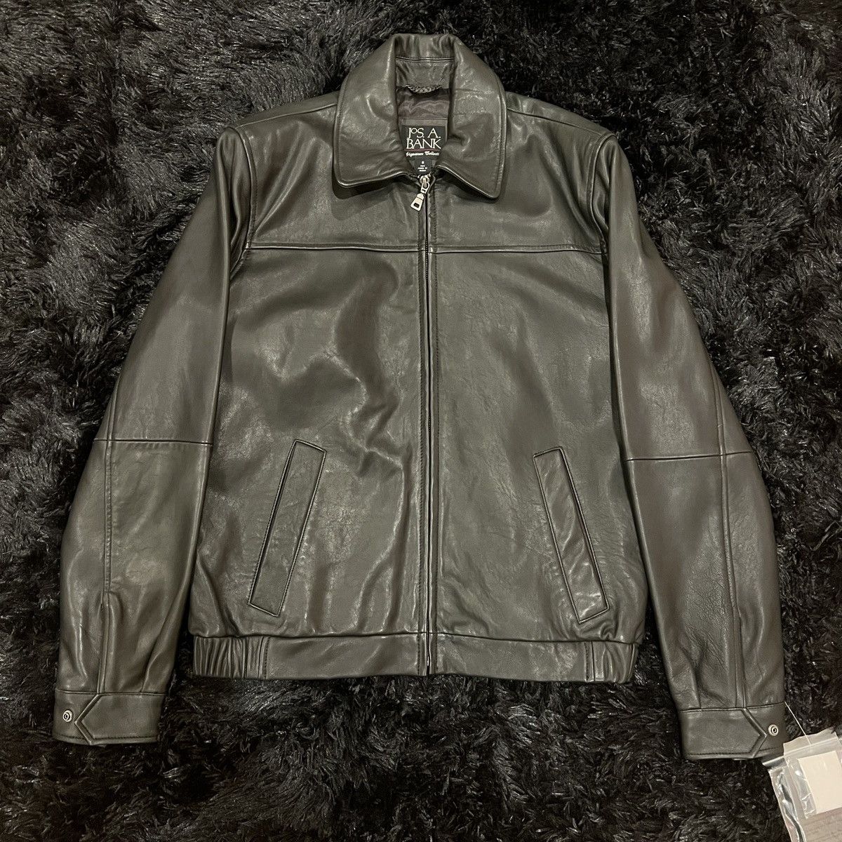 Jos a banks leather bomber jacket hotsell