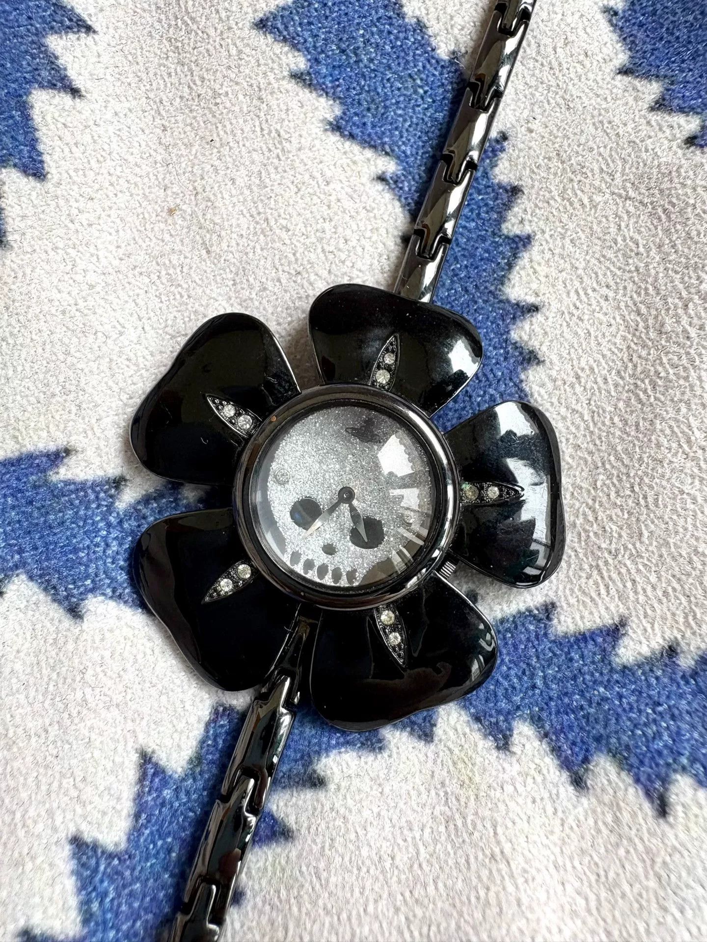 Vivienne Westwood Vivienne Westwood Skull Flower Watch Size ONE SIZE - 1 Thumbnail