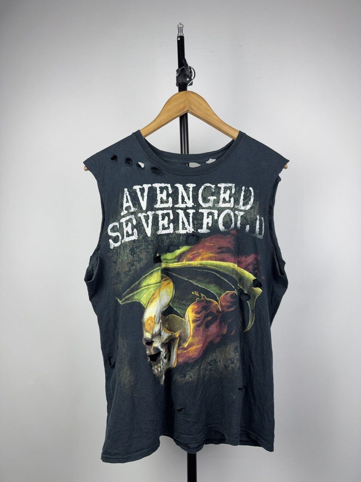 Band Tees 💀Vintage 00s Avenged Sevenfold Distressed Cutoff Band Tee Size US M / EU 48-50 / 2 - 1 Thumbnail