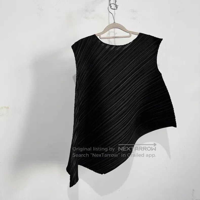 Issey Miyake Issey Miyake Black Tank Top Size L / US 10 / IT 46 - 2 Thumbnail