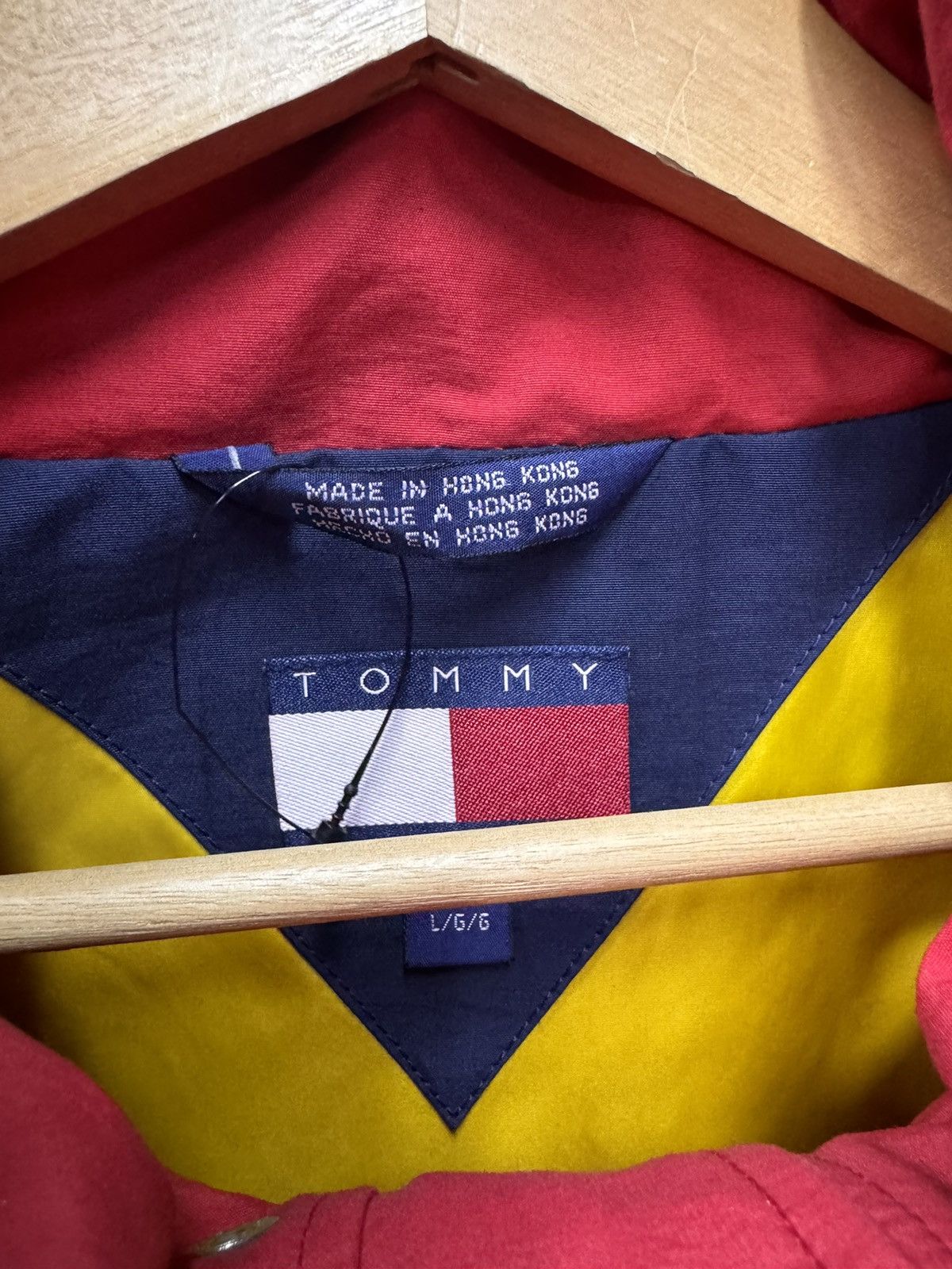 Tommy Hilfiger Tommy Hilfiger Colourful Streetwear Sailing Gear Jacket Size US L / EU 52-54 / 3 - 6 Thumbnail