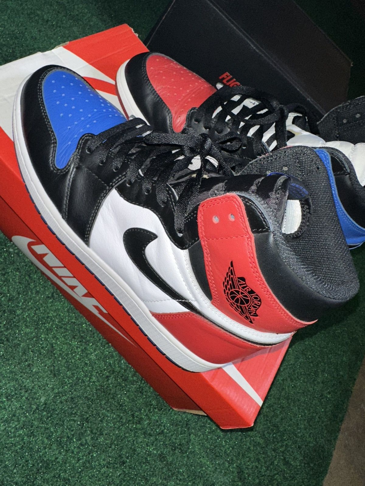 Jordan Brand Air Jordan 1 “top 3” Size US 12 / EU 45 - 6 Thumbnail