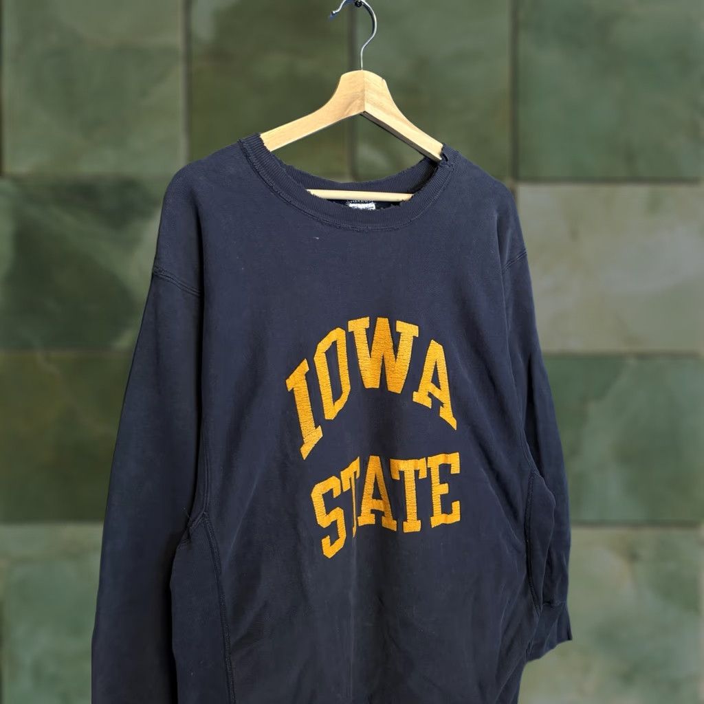 Champion VINTAGE Champion Reverse Weave Iowa State University Blue Sweatshirt 2XL Men Pullover Reversible University 80s Blue Mens Size US XXL / EU 58 / 5 - 1 Thumbnail