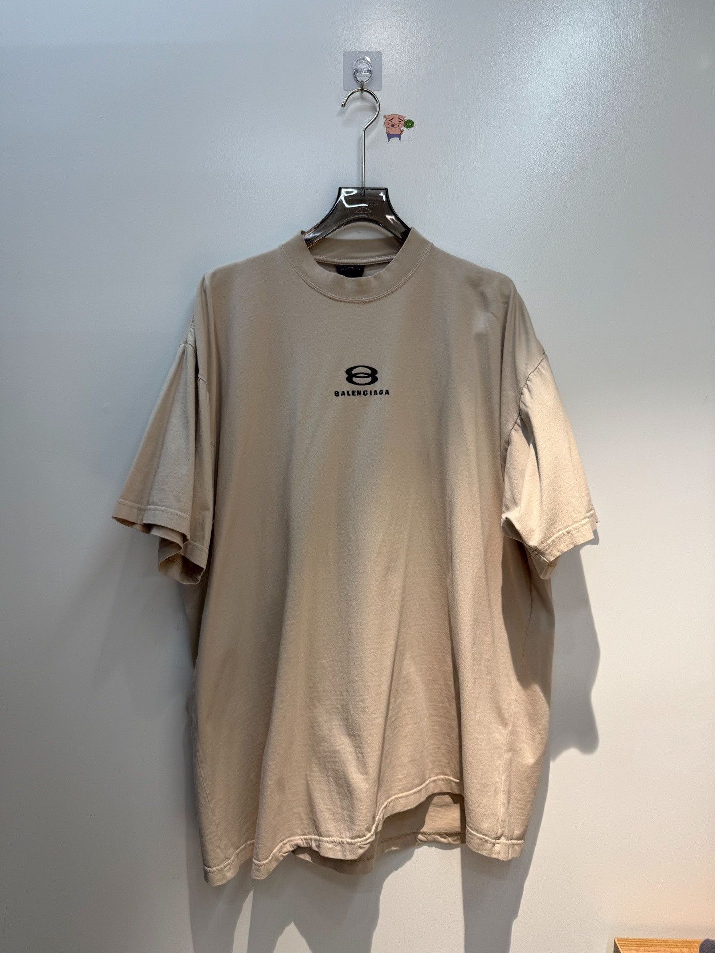 Balenciaga Balenciaga Embroidered Beige T-Shirt xl Men Size US XL / EU 56 / 4 - 1 Thumbnail