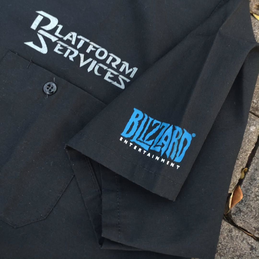 Anime Blizzard Blizzcon Redkap Crew Staff Shirt Size US XL / EU 56 / 4 - 4 Thumbnail