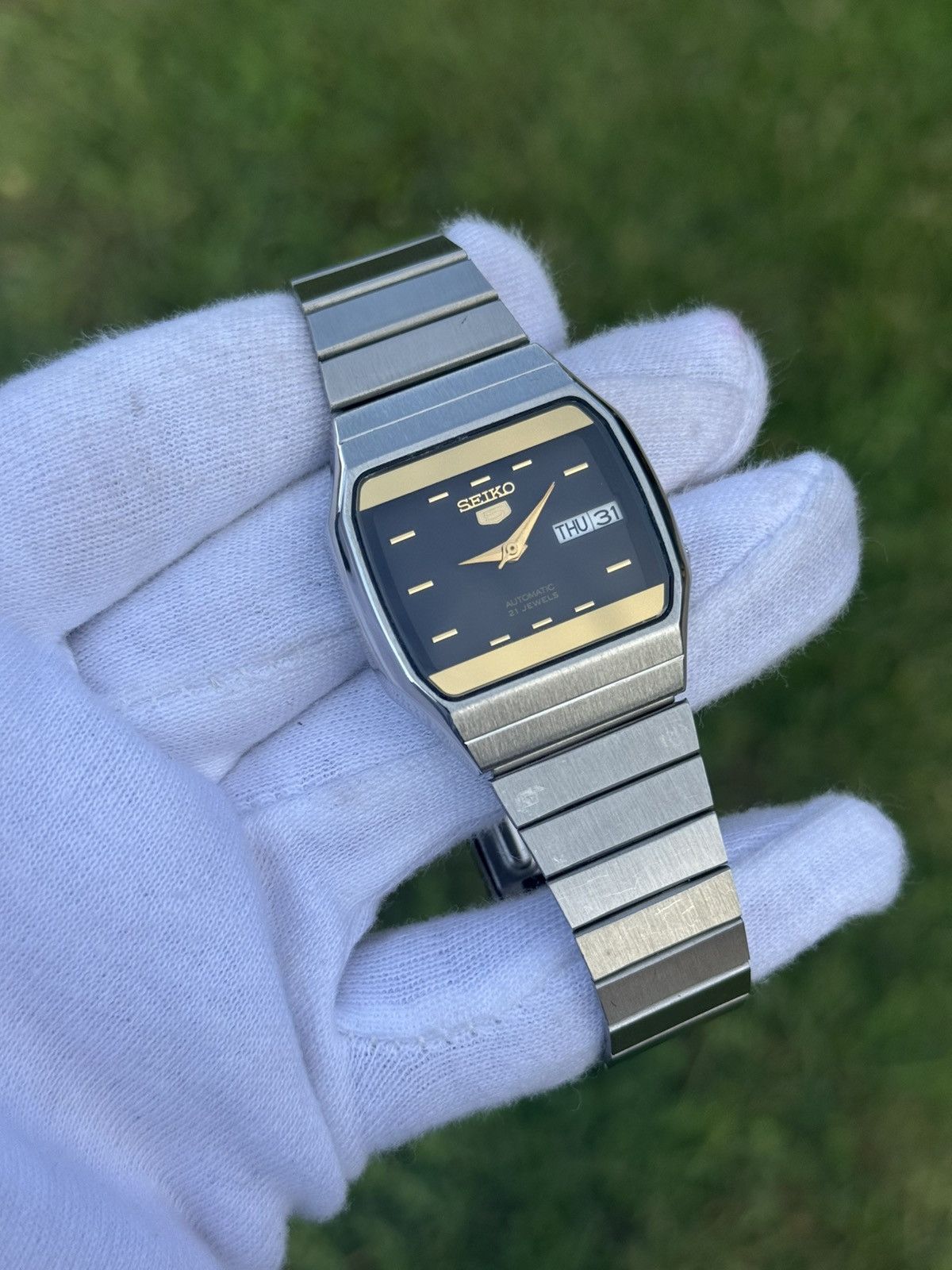 Seiko Vintage Seiko 5 Automatic Watch: black Dial, Retro TV Case Size 36 - 2 Thumbnail