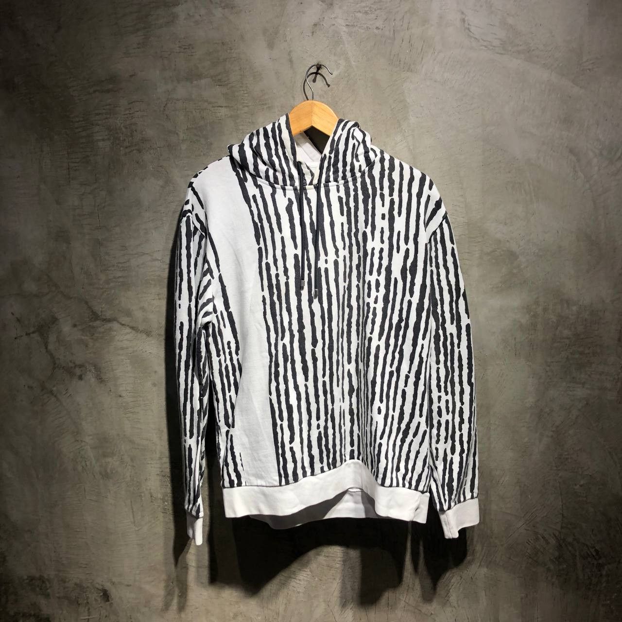 Balenciaga Balenciaga Printed stripes Hoodie Size US L / EU 52-54 / 3 - 2 Thumbnail