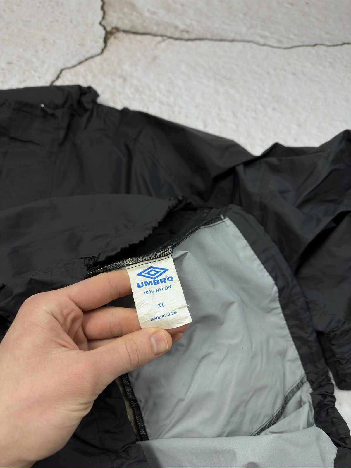 Other Vintage Umbro Y2K avantgarde streetwear nylon jacket Size US XL / EU 56 / 4 - 9 Thumbnail