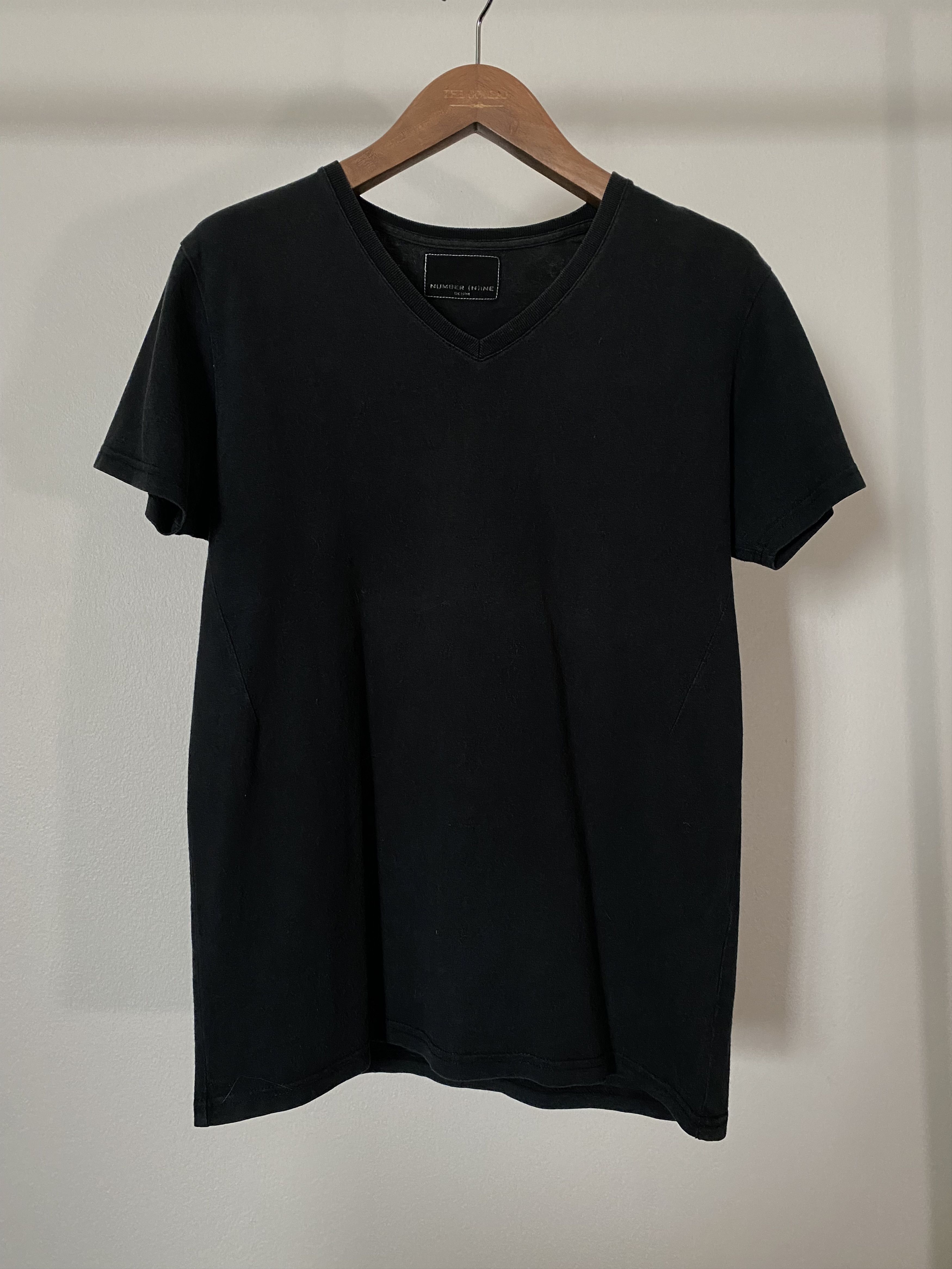 V neck Tee