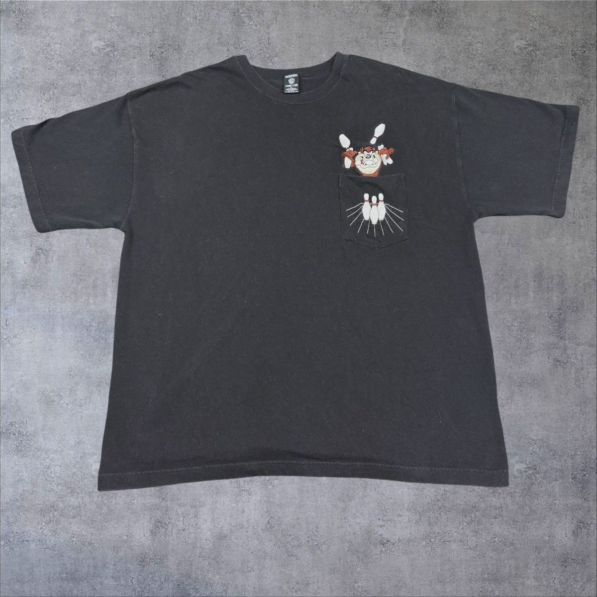 Vintage × Warner Bros Vintage Looney Tunes Taz Shirt Size US XL / EU 56 / 4 - 2 Thumbnail