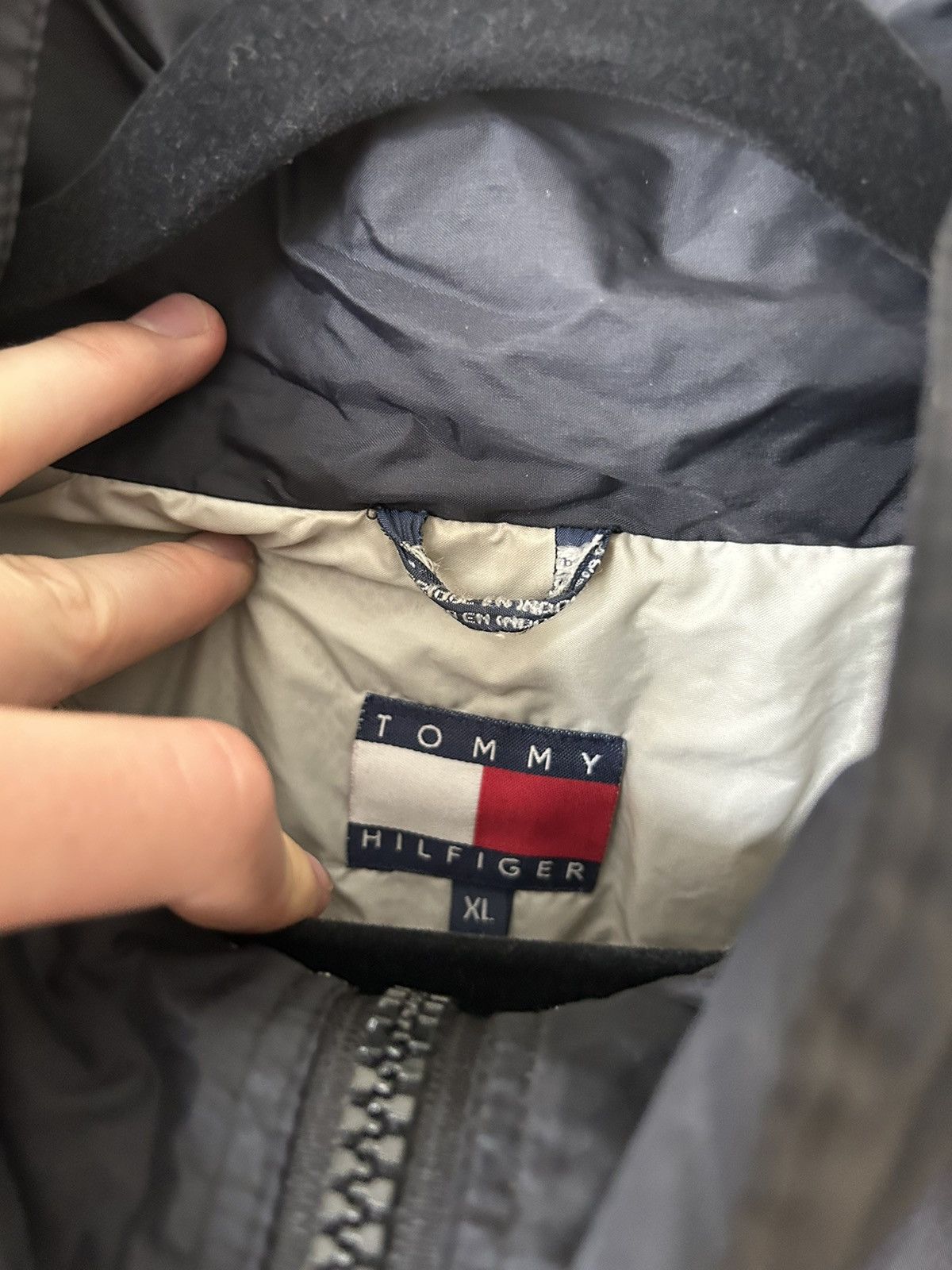Tommy Hilfiger × Vintage Vintage Tommy Hilfiger Spellout jacket Size US XL / EU 56 / 4 - 9 Thumbnail