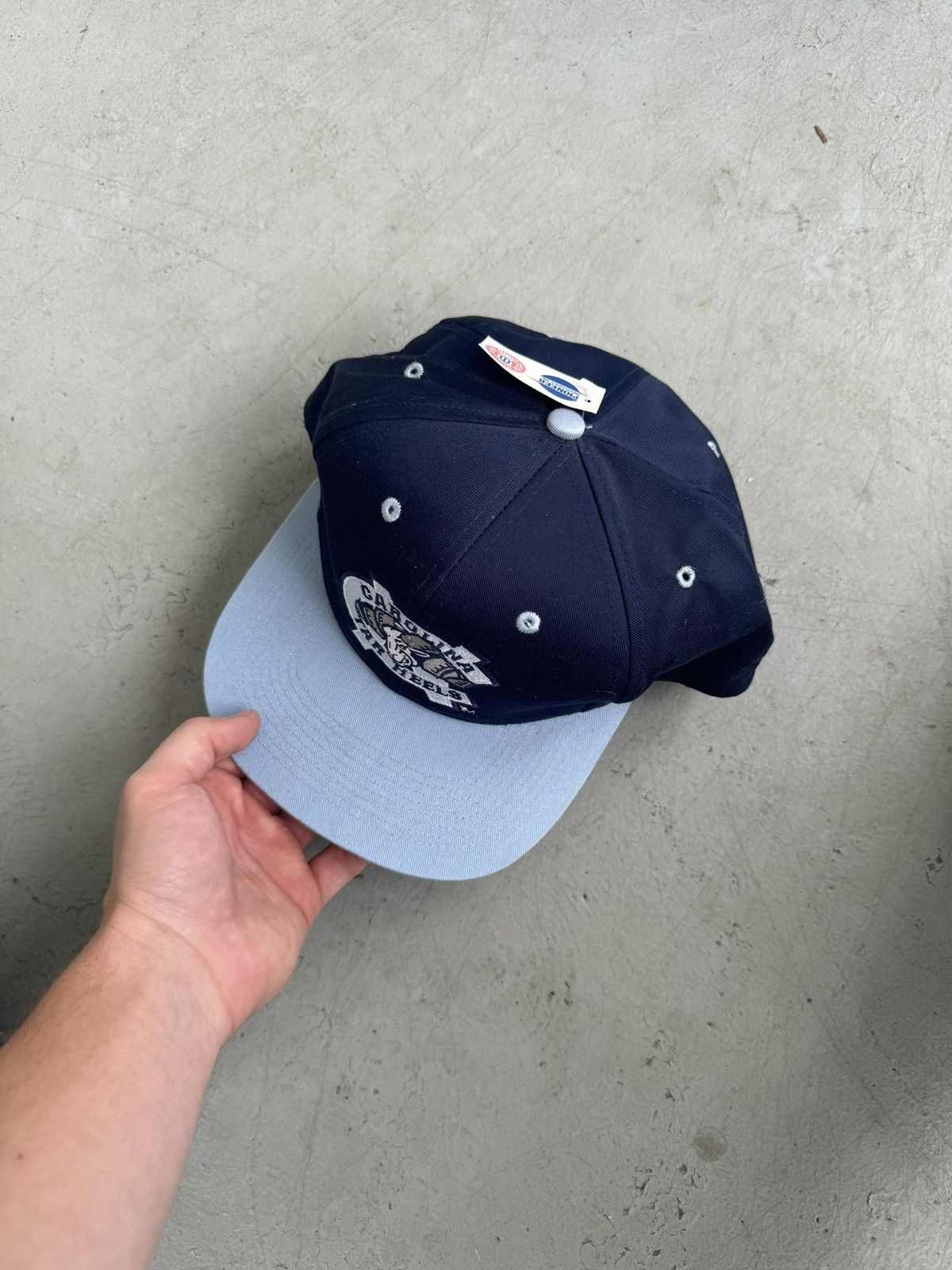 Nike Vintage UNC Tar Heels Two Toned Hat Size ONE SIZE - 4 Thumbnail