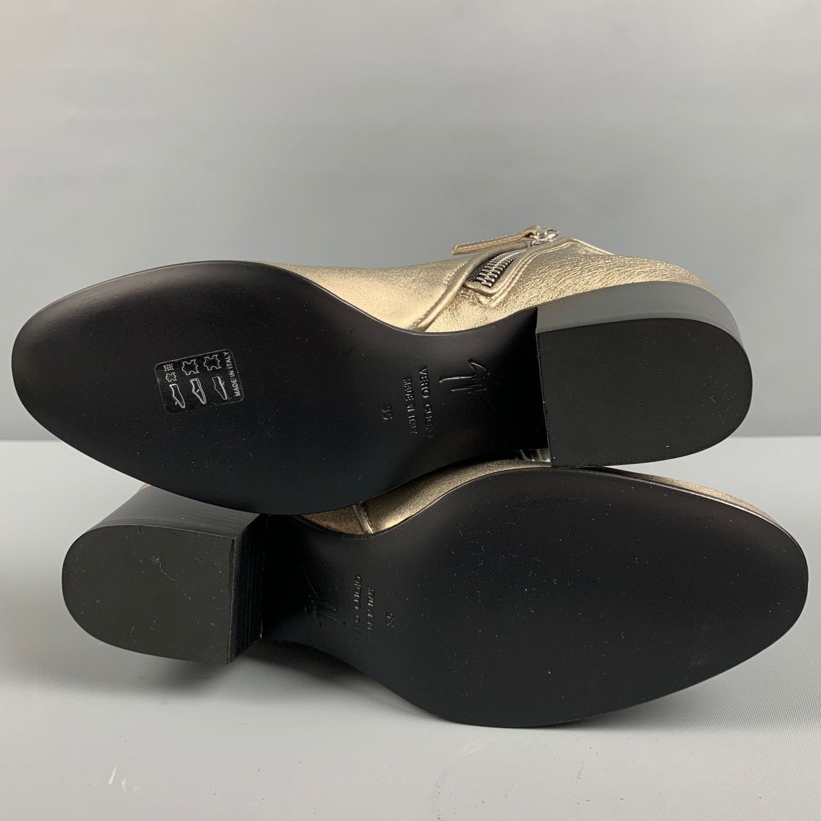 Giuseppe Zanotti GIUSEPPE ZANOTTI Size 5 Silver Leather Ankle Boots Size US 5 / IT 35 - 6 Thumbnail