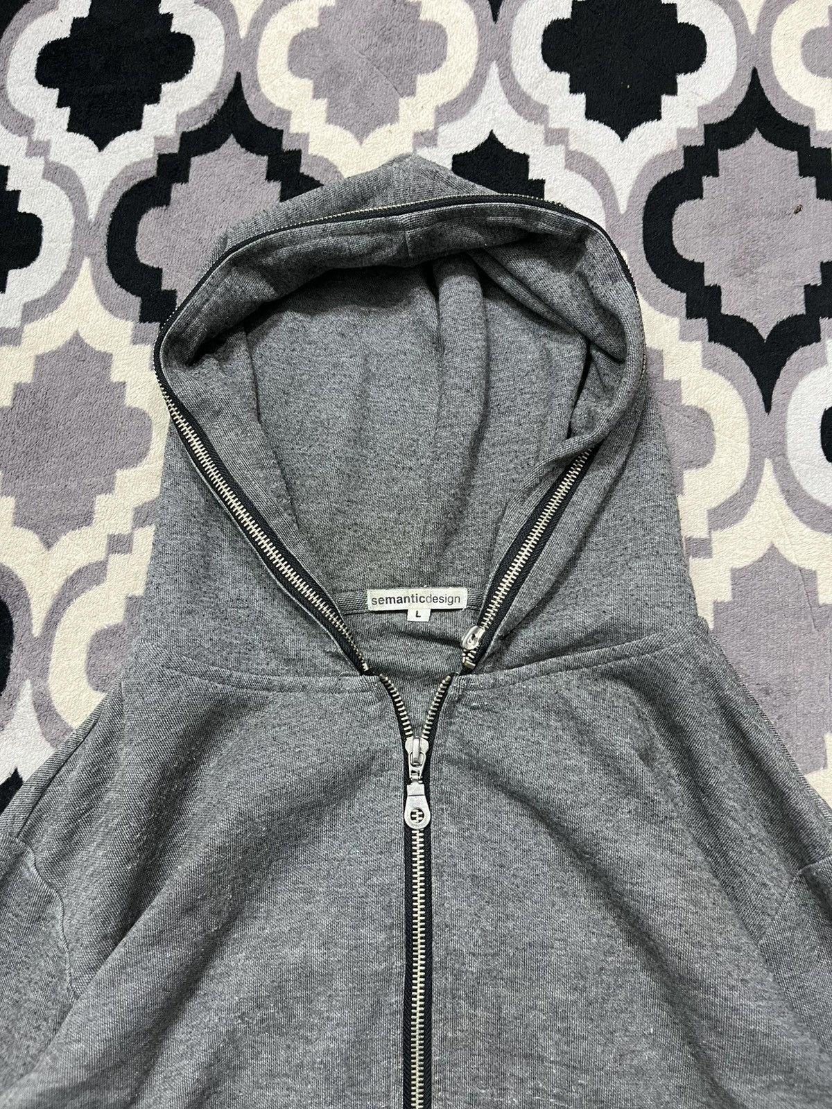 semanticdesign Vintage semanticdesign destroyed hoodie Size US L / EU 52-54 / 3 - 4 Thumbnail