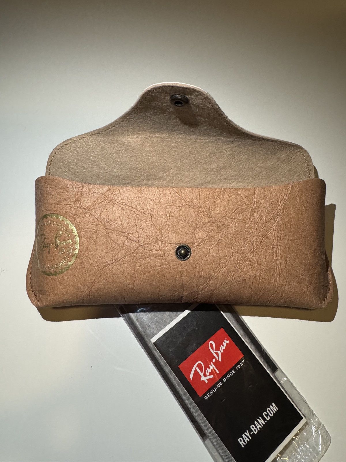 RayBan Ray-Ban Leather Sunglasses Case - Brown Vintage Size ONE SIZE - 4 Thumbnail
