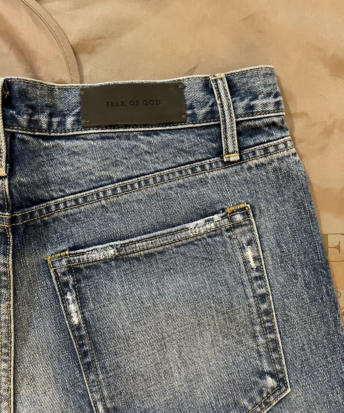 Fear of God Fear Of God 5th Collection Vintage Wash Denim Size 33 Size US 33 - 12 Thumbnail