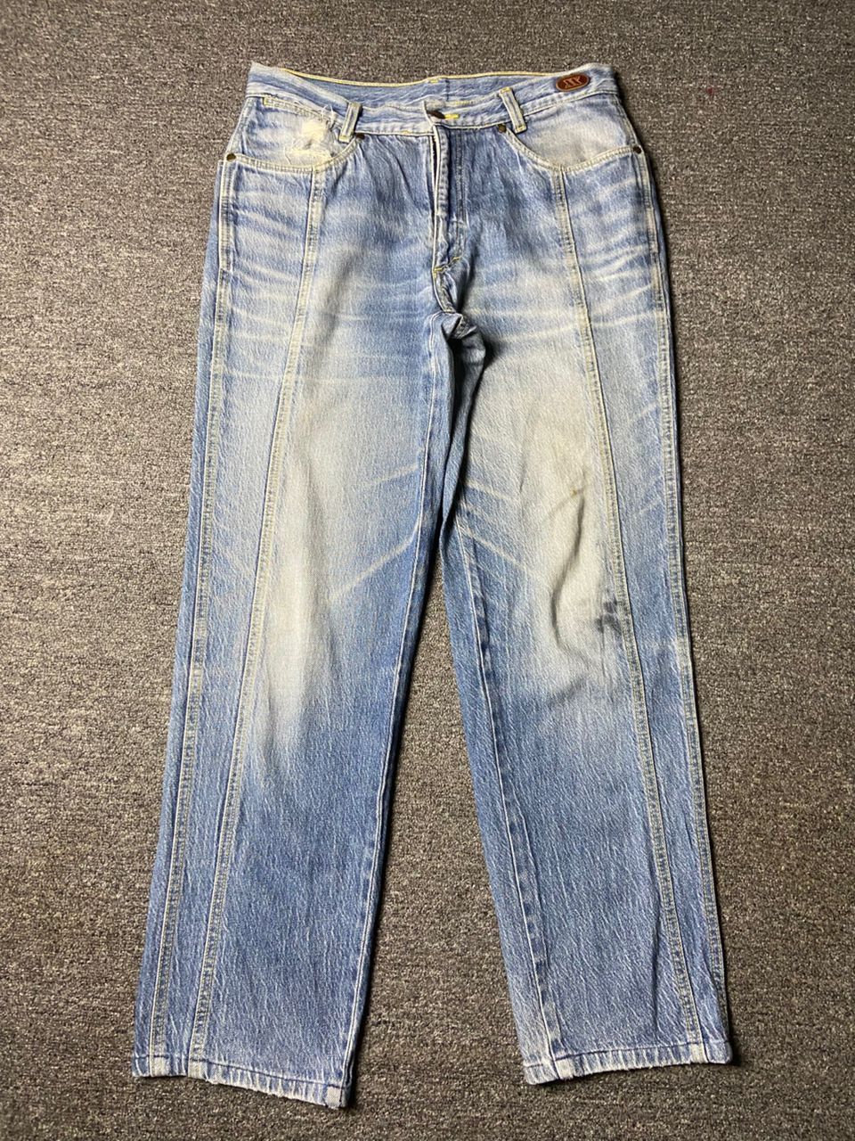 Japanese Brand [íxi:z] Brand Distressed Denim Jeans with Front Seam (164) Size US 32 / EU 48 - 1 Thumbnail