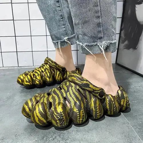Other Tiger Claw Slippers Size US 9 / EU 42 - 1 Thumbnail