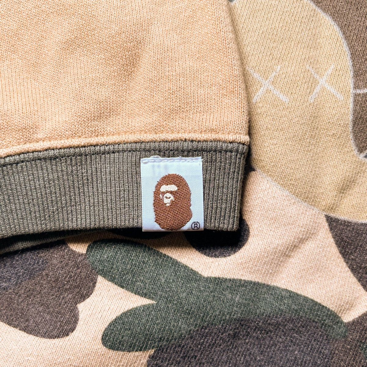 Bape × Kaws Bape x Kaws 1st Camo Bendy S/S Crewneck Size US M / EU 48-50 / 2 - 8 Thumbnail