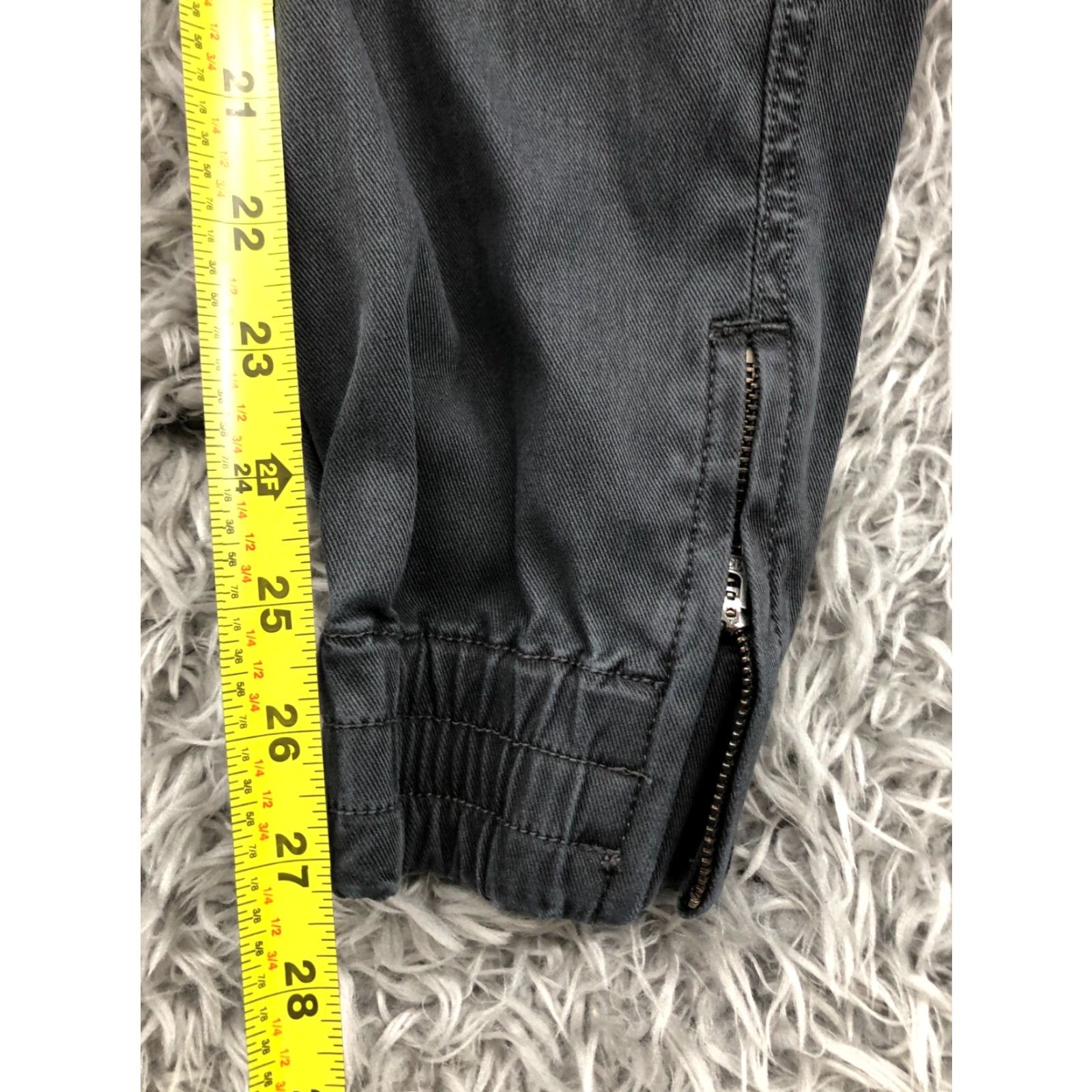 Spanx Spanx Stretch Twill Cargo Jogger Pants Size S Womens Gray Size 28" / US 6 / IT 42 - 3 Thumbnail